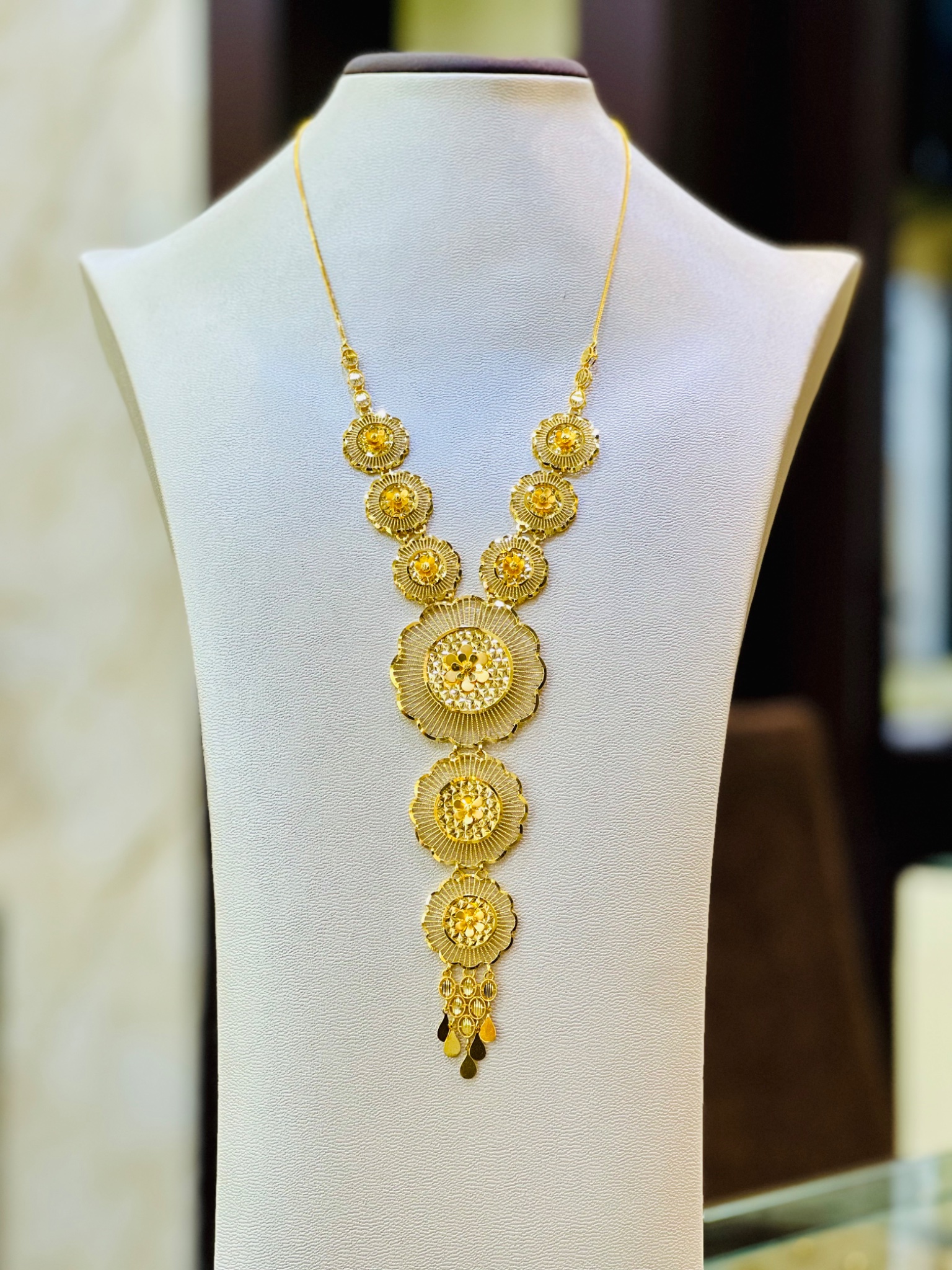 21KT Floral Medallion Long Gold Necklace - Image 5