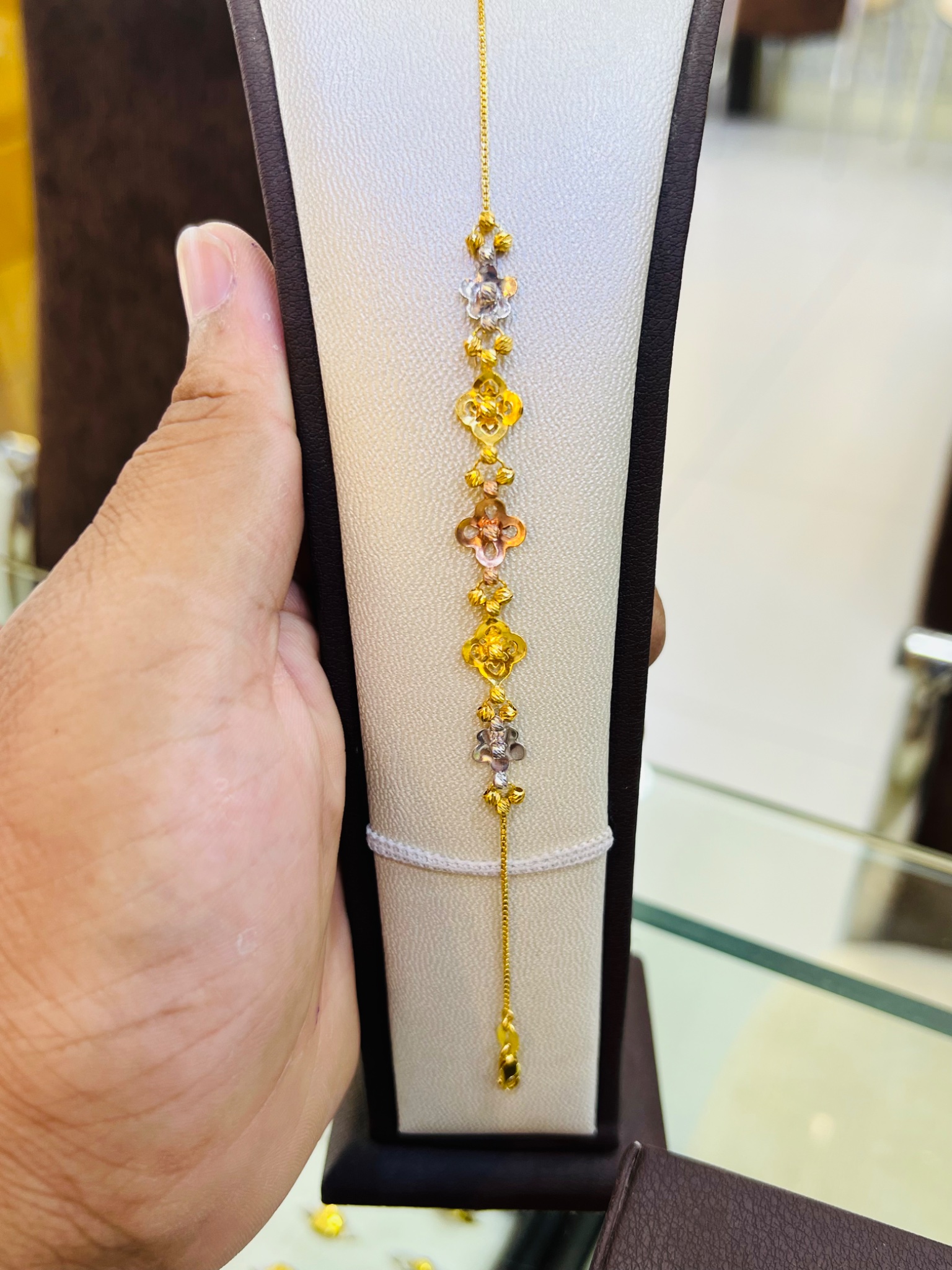 21KT Tri-Color Floral Gold Bracelet - Image 3