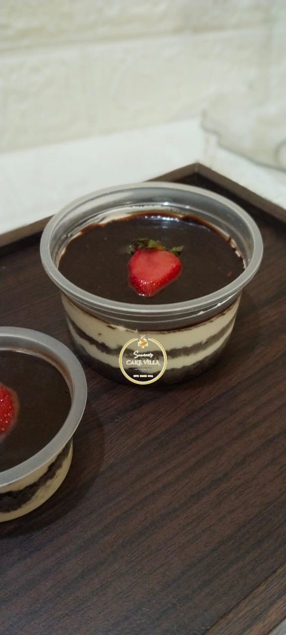 5 in 1 Chocolate Dream Cake - Image 5
