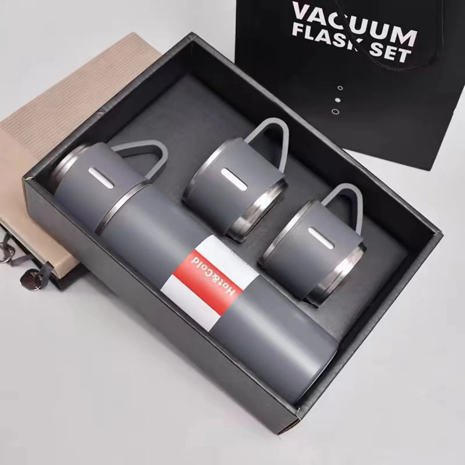 500ml Stainless Steel Vacuum Flask Set with 3 Cups – Insulated Thermos Bottle for Travel, Office & Outdoor Use – Random Colors - Image 4