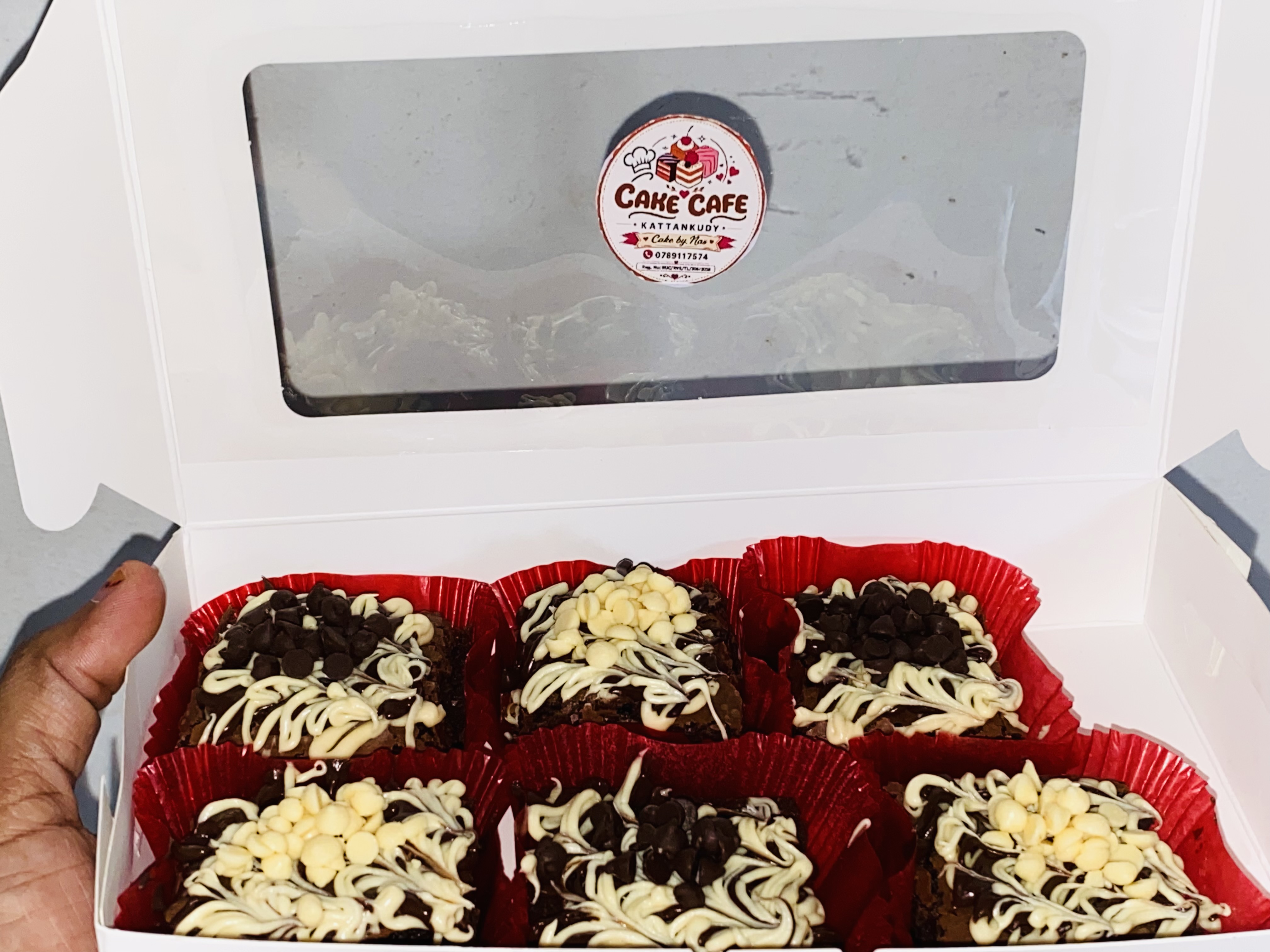 6 pcs Brownie box - Image 2