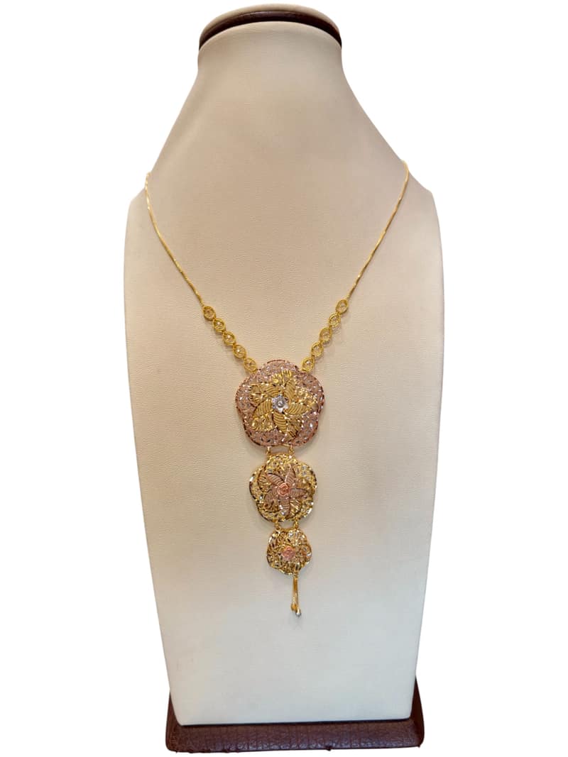 Elegant Three-Tier Filigree Floral Drop Necklace in Tri-Tone Gold