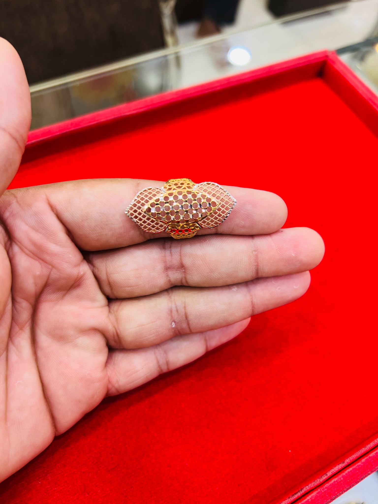 Elegant Tri-color Abaya Ring - Image 5