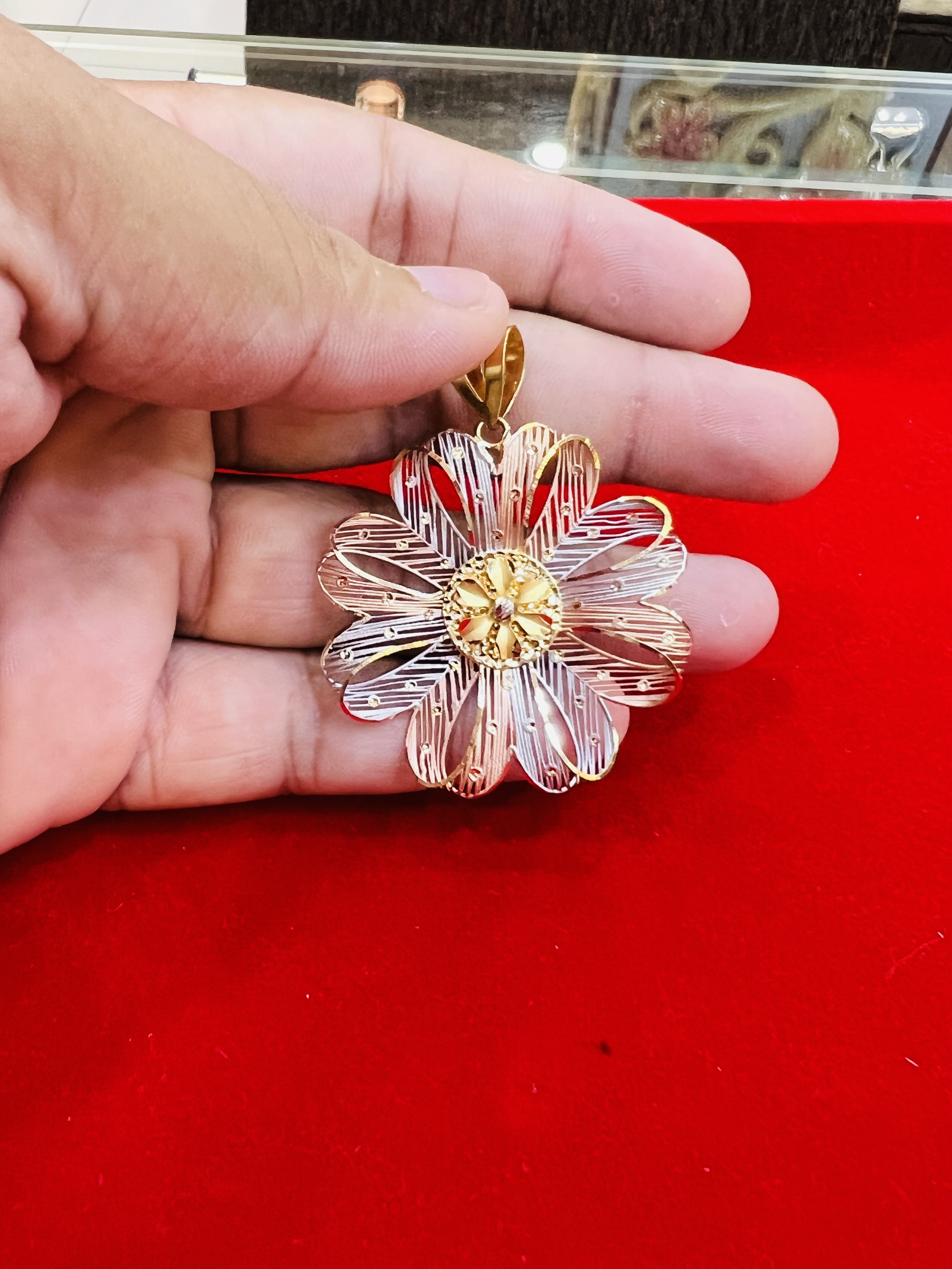 Elegant Tri Colour Flower Pendant - Image 2