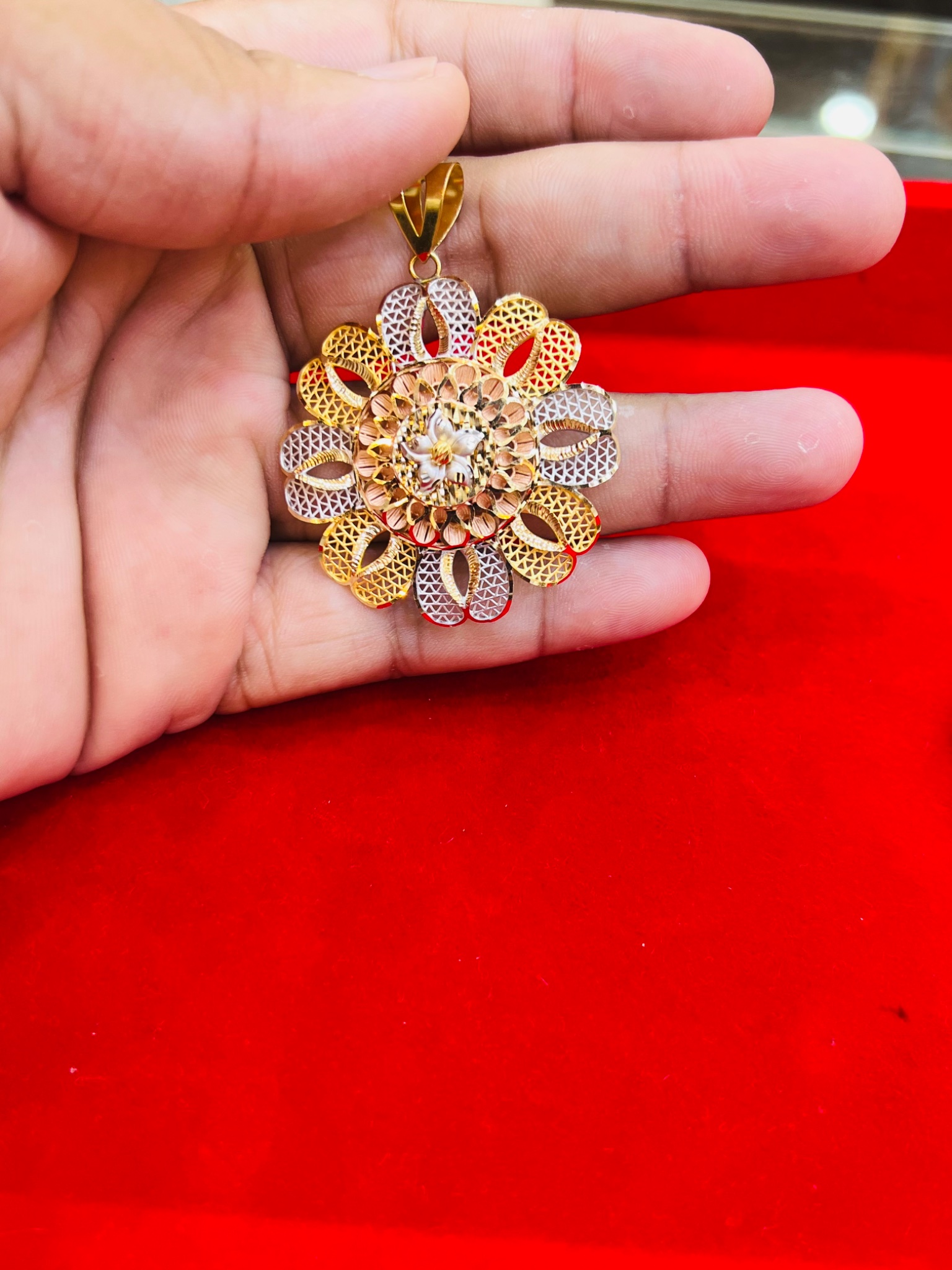 Elegant Tri-Tone Flower Pendant - Image 2