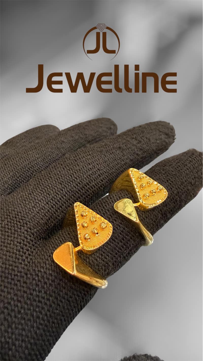 Geometric Elegance: 21kt  Ring