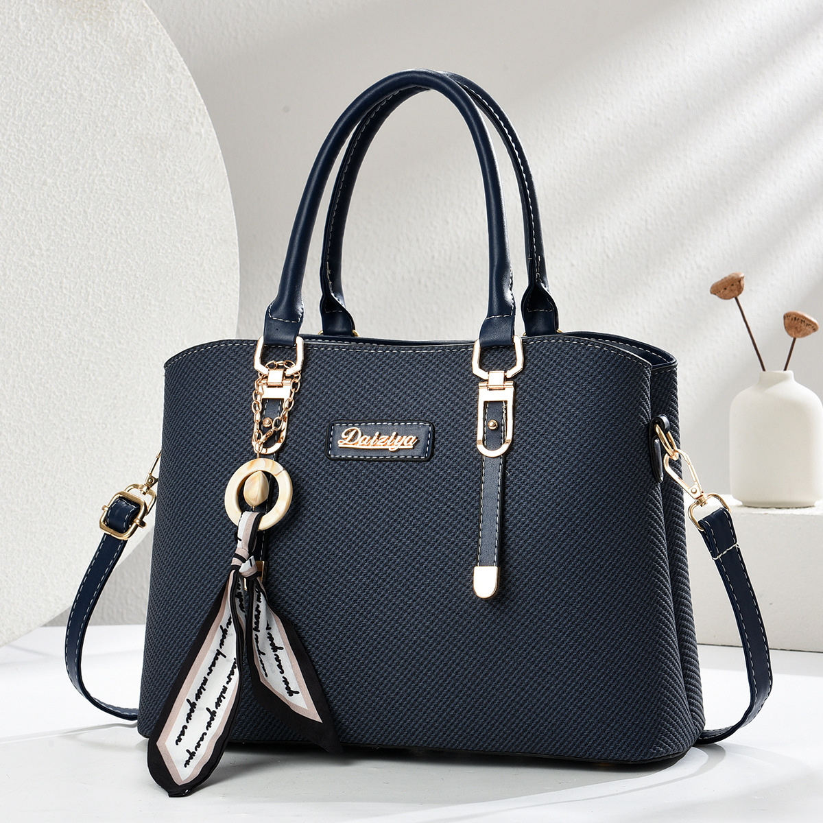 High Quality handbags For Women's - Image 5