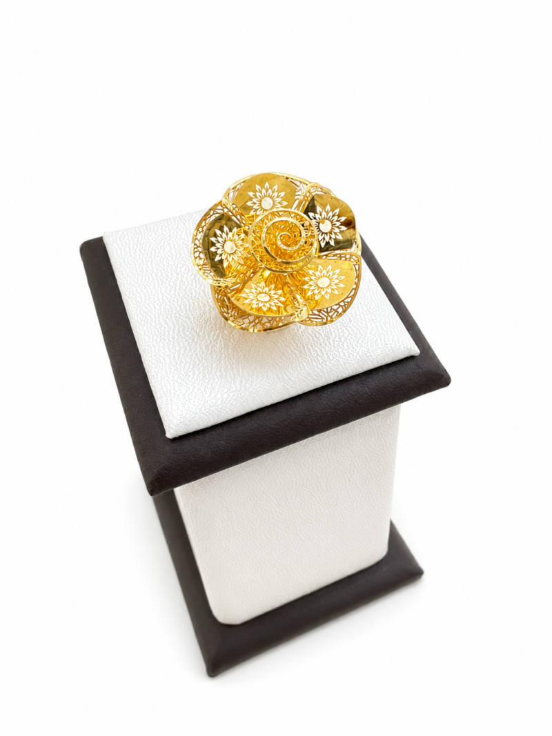 Luxury Gold Rose Statement Ring – Adjustable Floral Design