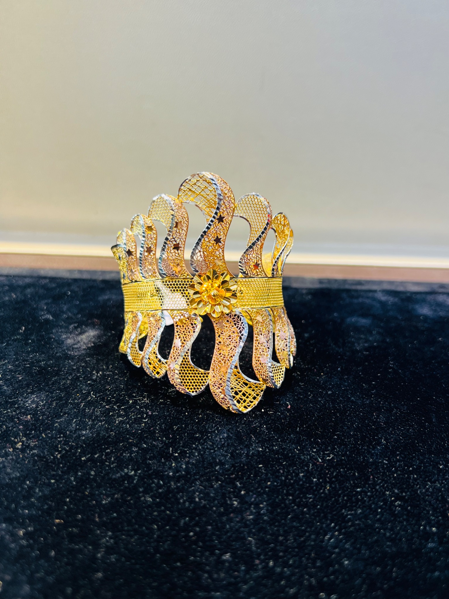 Royal Wave Dual-Tone Filigree Gold Sabona - Image 2