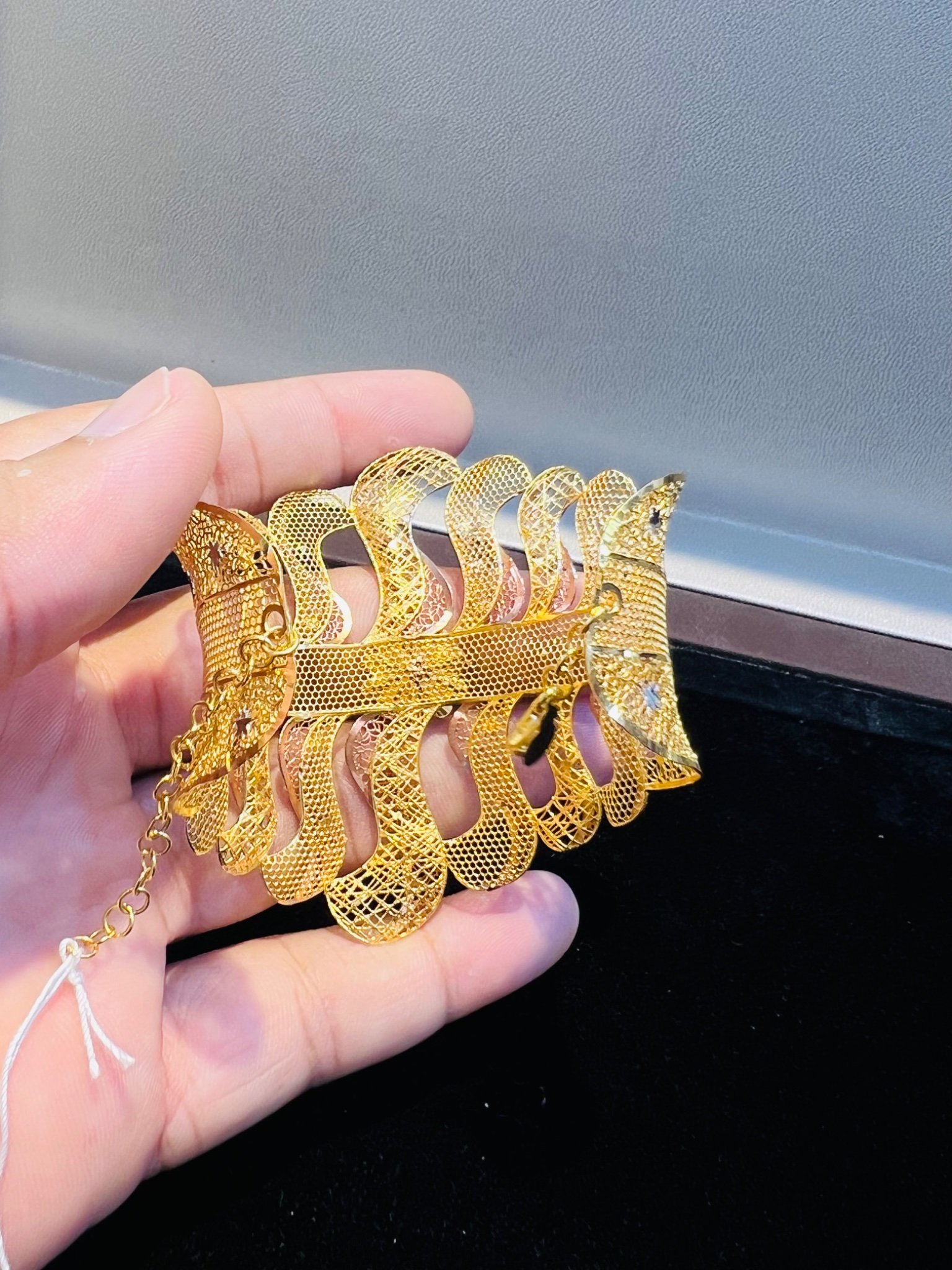 Royal Wave Dual-Tone Filigree Gold Sabona - Image 5