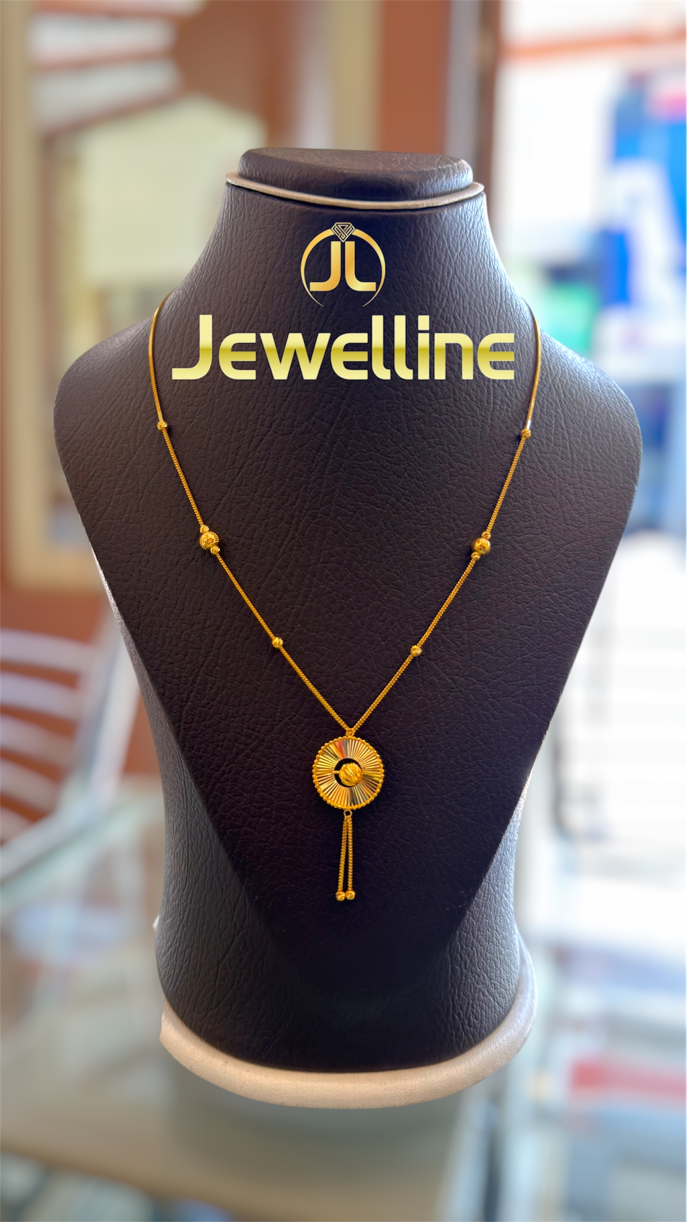 The Aurora Sunburst Pendant Necklace 916 22kt - Image 2