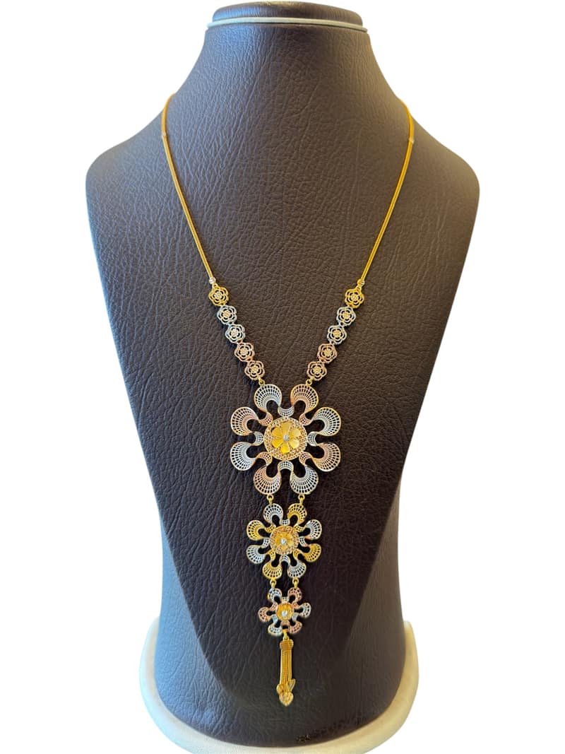 Tri-Color Gold Filigree Flower Cascade