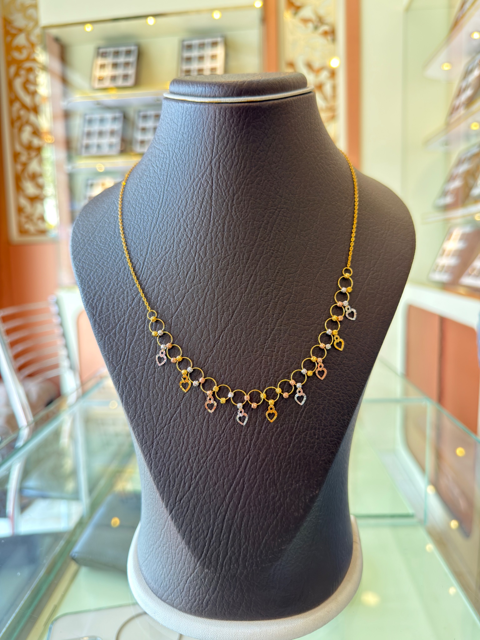 Tri-Color Gold Heart Dangle Link Necklace - Image 2