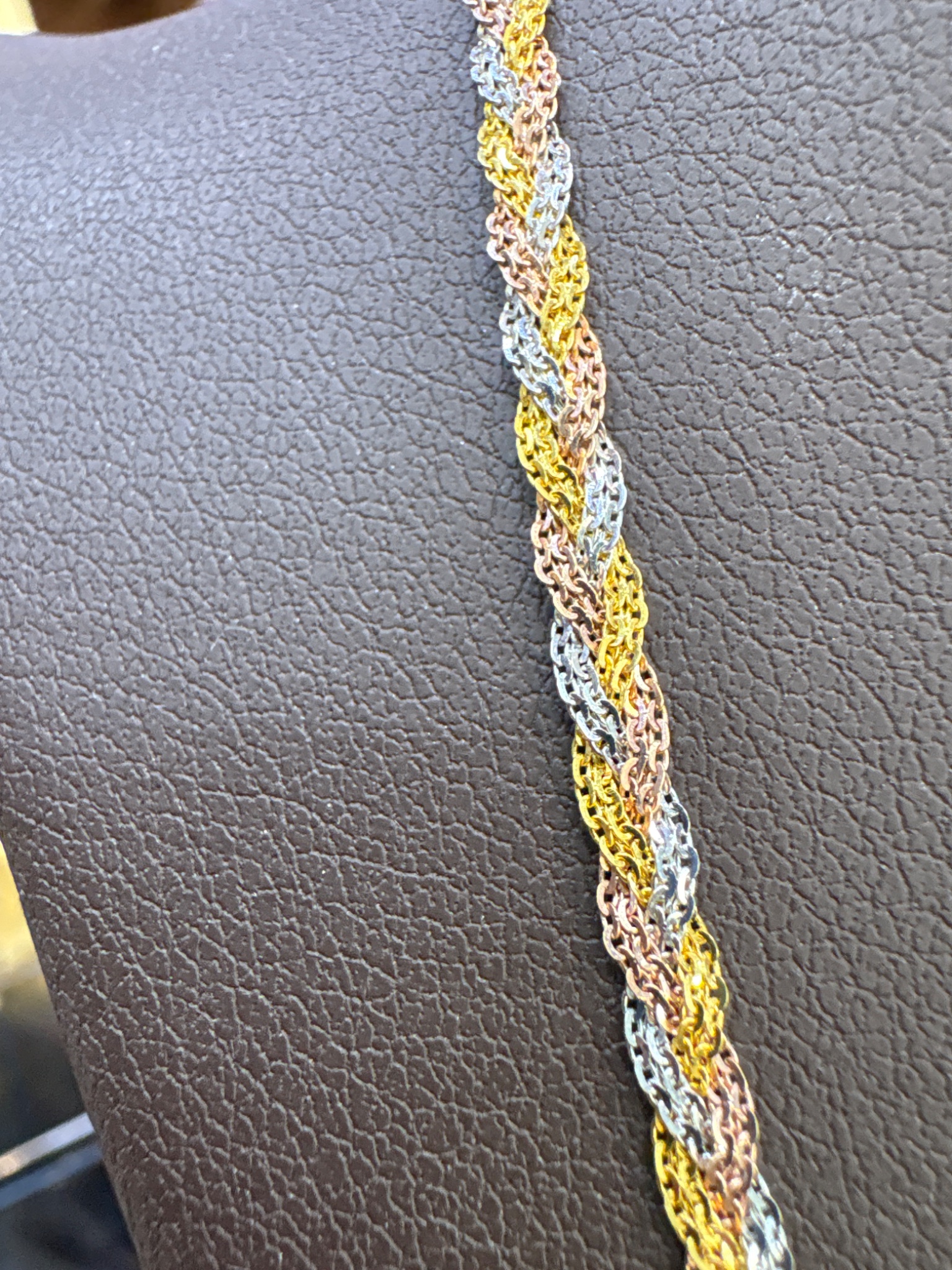 Tri-Color Twisted Gold Chain Necklace – Elegant Three-Tone Design - Image 2