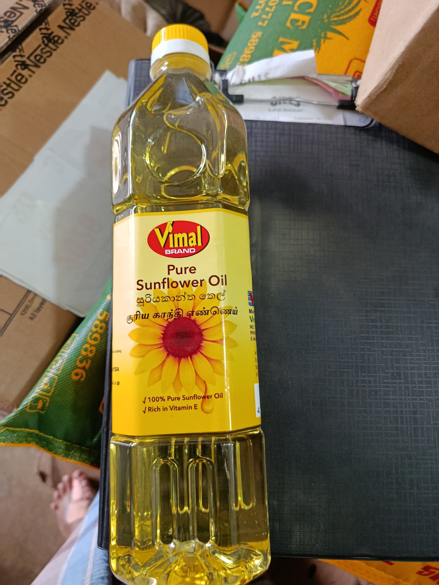 Vimal Pure Sunflower Oil bottle 1L - Image 3