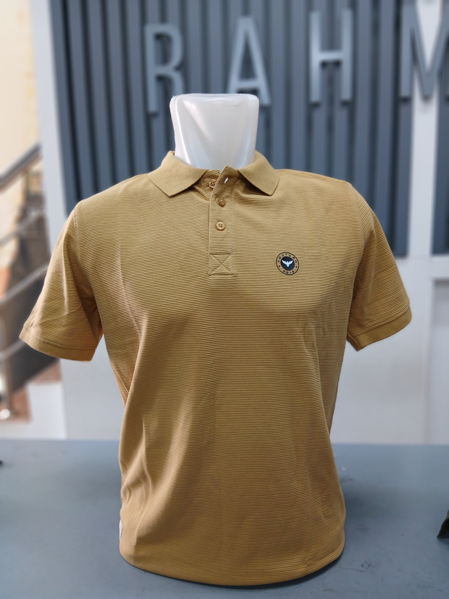 YOUTURN COLLAR T-SHIRT - Image 5